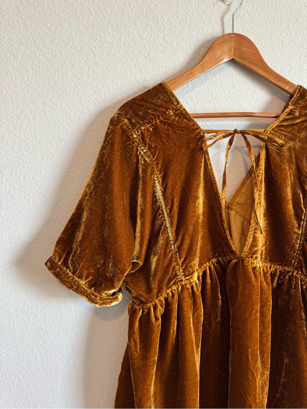 Free People Ivy Yellow Gold Velvet Mini Babydoll Swing Tunic Dress Size Medium - Picture 7 of 8